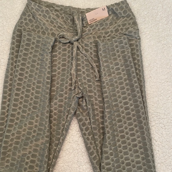 If it were me NEW with tags Honeycomb leggings with headband to match - Picture 1 of 5